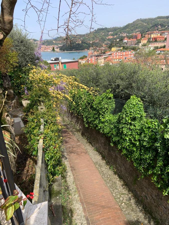 Ferienwohnung Casa Gaia Lerici Exterior foto